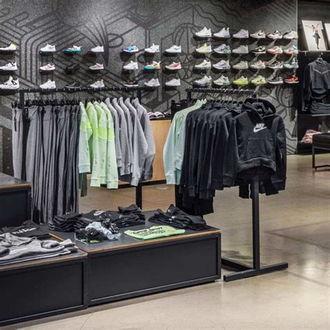 Nike Store